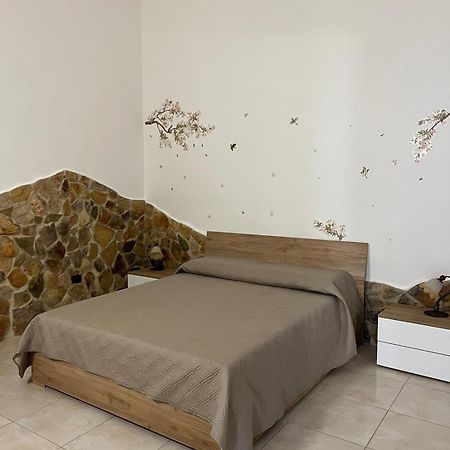 Dimora Cuoccio Bed & Breakfast บารี ภายนอก รูปภาพ