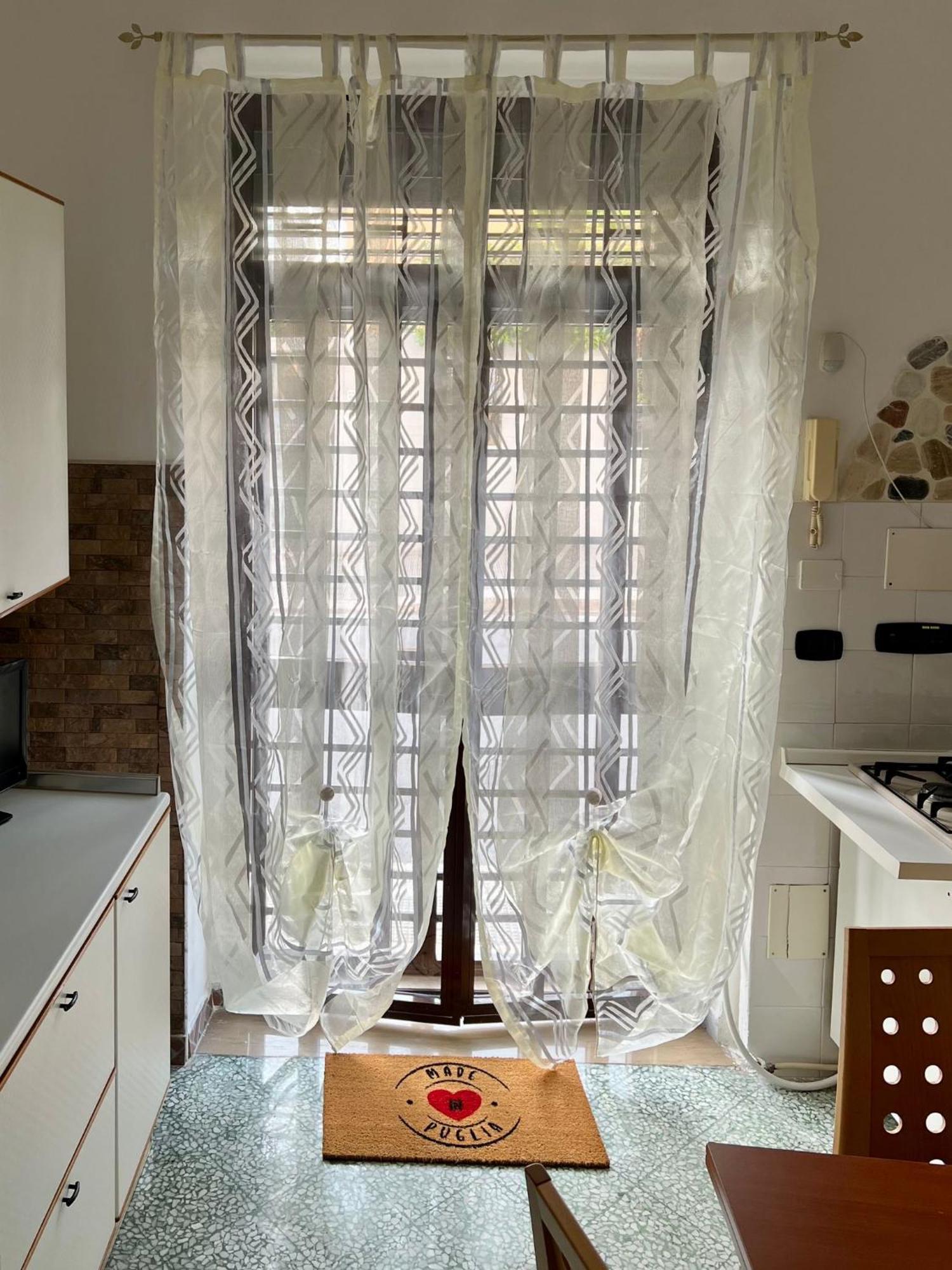 Dimora Cuoccio Bed & Breakfast บารี ภายนอก รูปภาพ