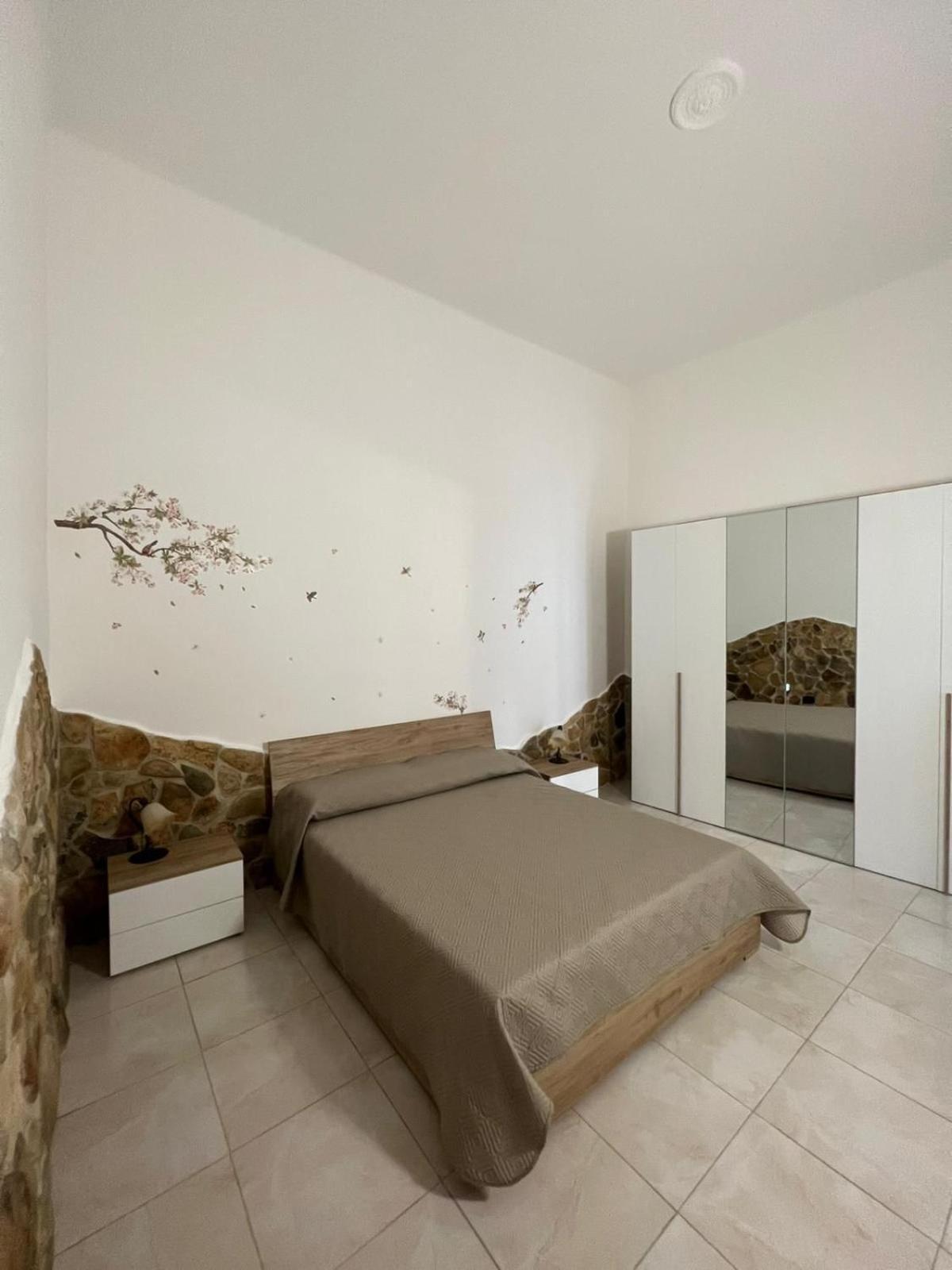 Dimora Cuoccio Bed & Breakfast บารี ภายนอก รูปภาพ